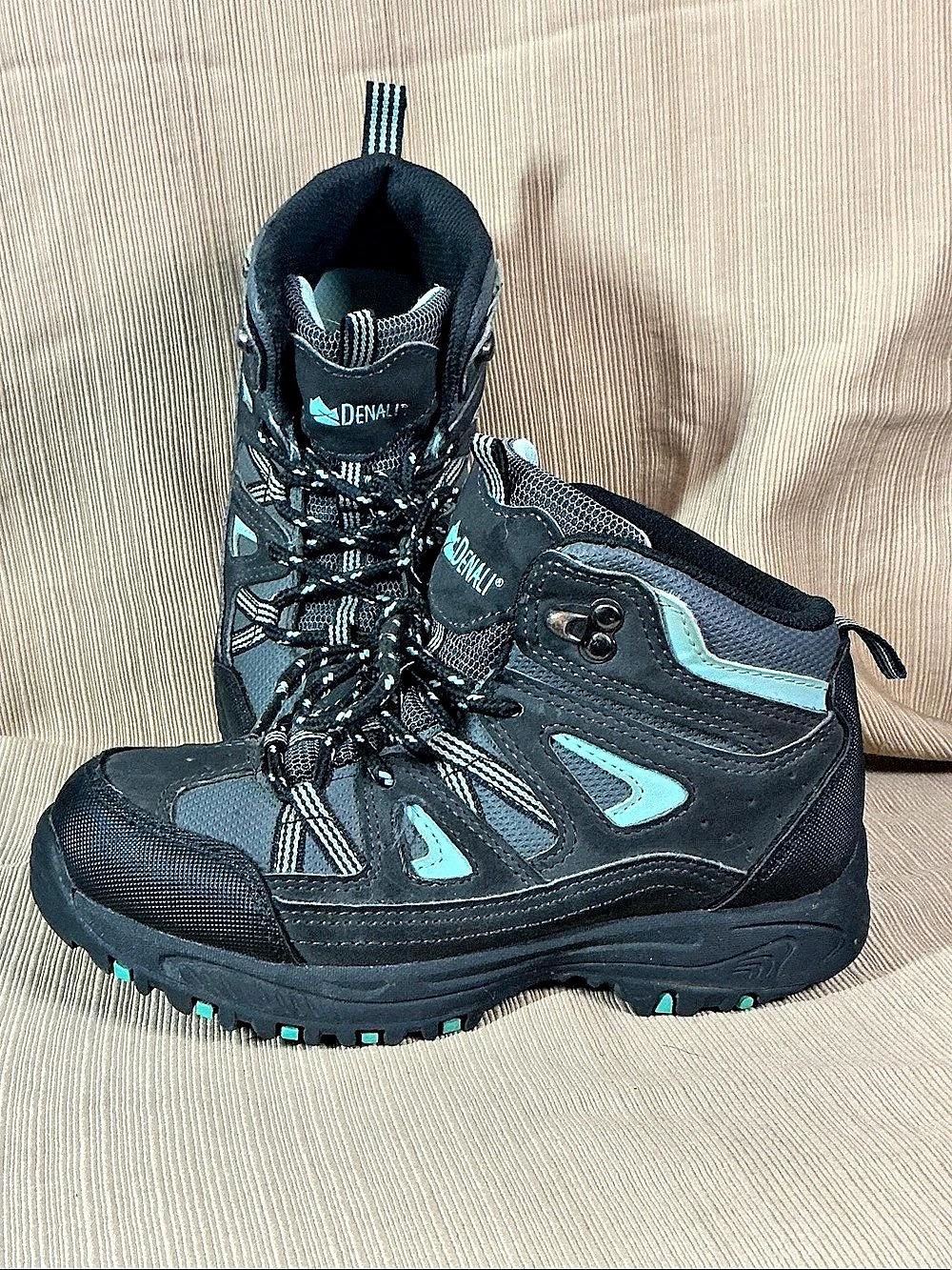 DENALE Black & Blue Winter Boots Like New